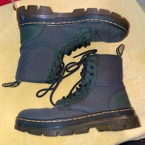 Dr. Martens canvas combs womens 6🌸